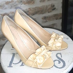 Enzo Angiolini peek a boo heels